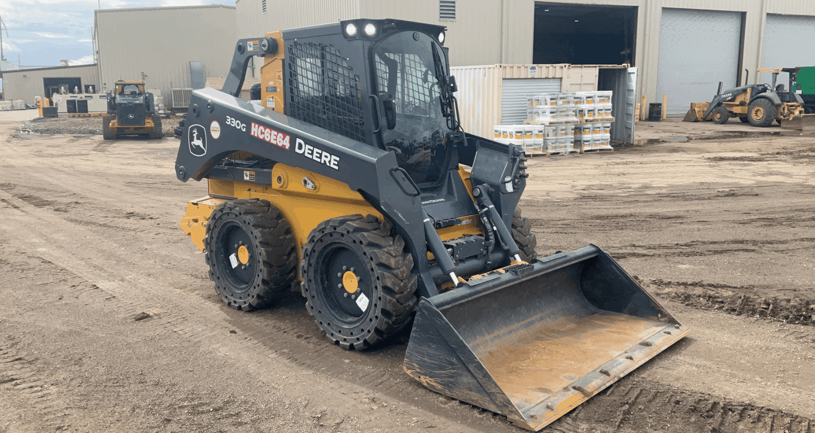 2024 John Deere 330G